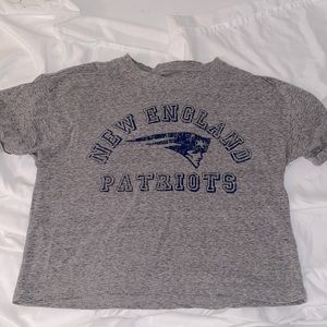 NFL Team Apparel size small women’s cropped New England Patriots t shirt